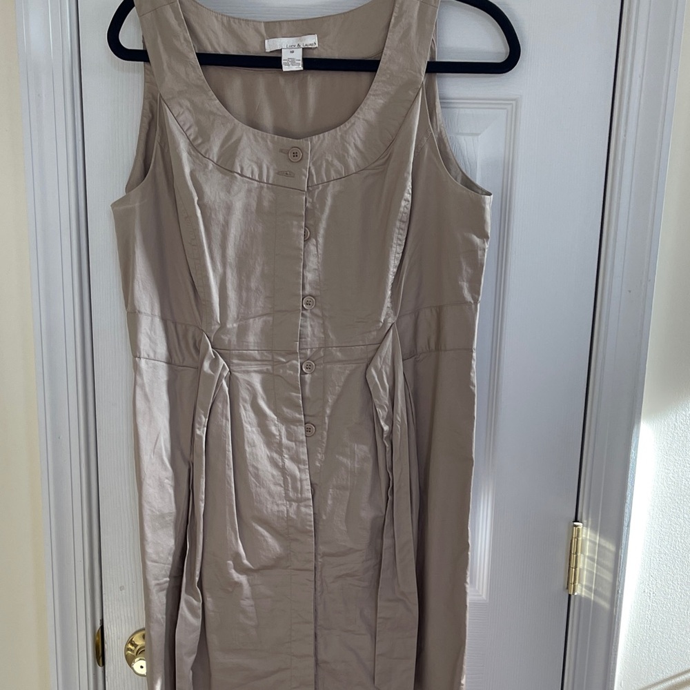 Lucy & Laurel Button-Front Tan Dress